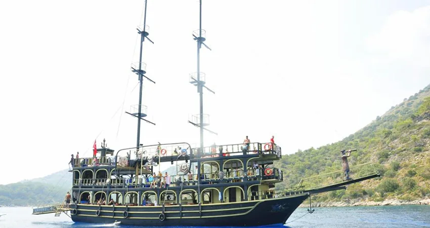 fethiye-oludeniz-korsan-tekne-turu-02